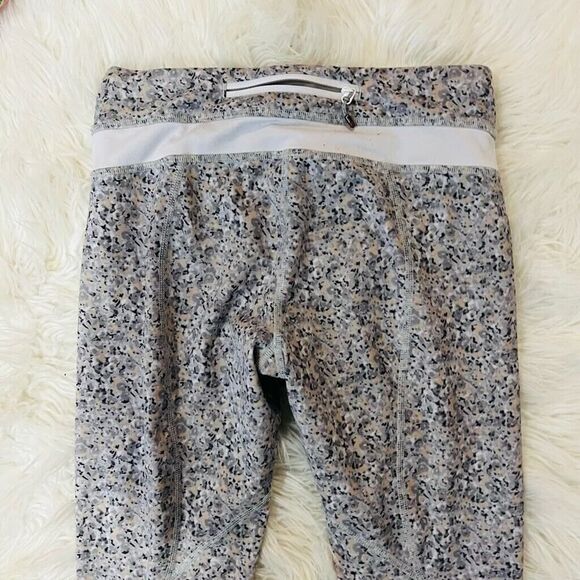 Lululemon athletics Run Inspire Crop II Luxtreme leggings athletic Size 4 - Picture 8 of 11